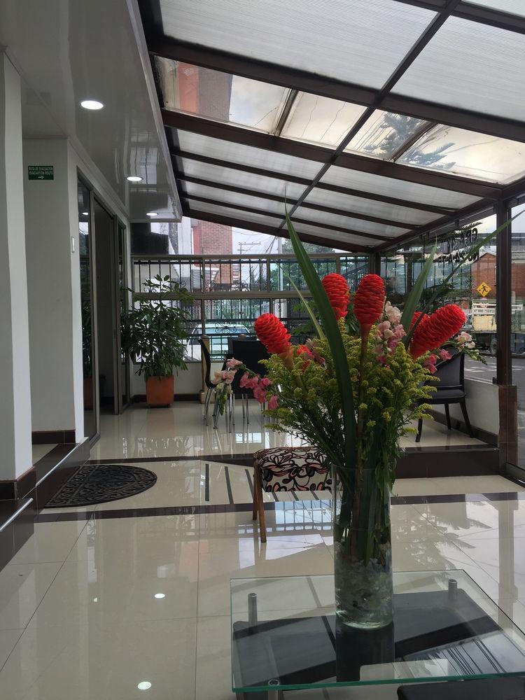 Hotel Casa Quinta Embajada โบโกตา ภายนอก รูปภาพ
