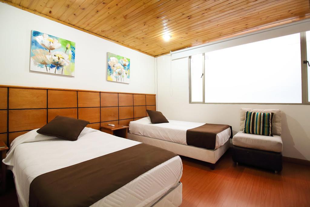 Hotel Casa Quinta Embajada โบโกตา ภายนอก รูปภาพ